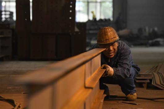 鋼結構加工制作中如何處理變形的構件